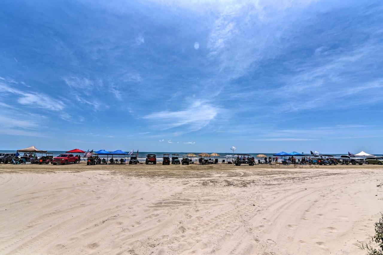 Chic Crystal Beach Escape With Deck - Walk To Beach! Bolivar Peninsula Екстериор снимка